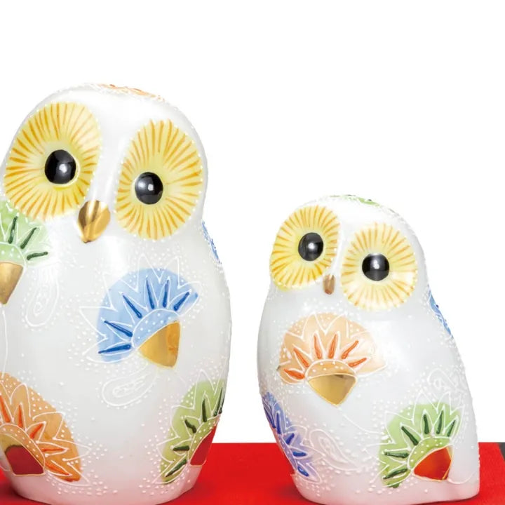 KUTANI WARE PAIR OF OWL FIGURINE WHITE MORI (WITH STAND, MAT, AND NAMEPLATE INCLUDED)