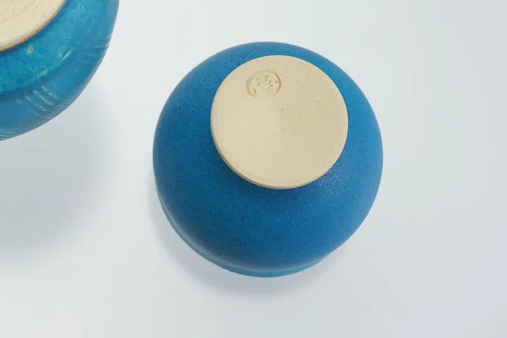 KUTANI WARE TURKISH GLAZE GUINOMI (SAKE CUP) / KOKUZOU KILN