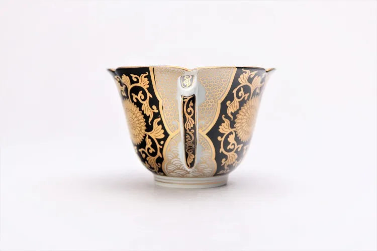 ARITA COFFEE CUP BLACK GROUND TEACUP WITH GOLD CHRYSANTHEMUM DESIGN/ TOKUKŌ KILN