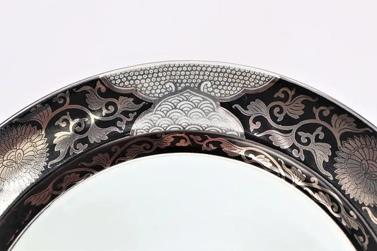 ARITA WARE BLACK AND SILVER CHRYSANTHEMUM PATTERN DINNER PLATE