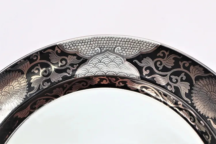 ARITA WARE BLACK AND SILVER CHRYSANTHEMUM PATTERN DINNER PLATE