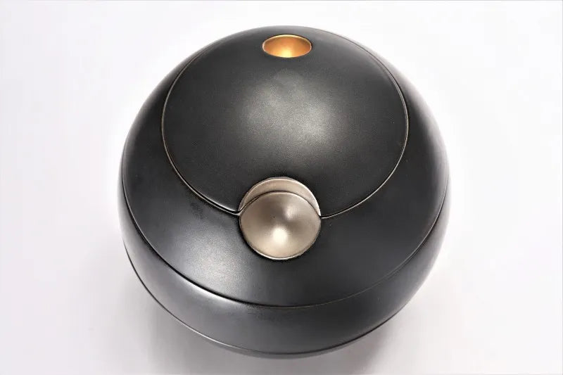 ARITA JAPANESE PORCELAIN BLACK GLAZE FOUR-TIER JEWEL-SHAPED JUBAKO BENTO BOX – RISOGAMA KILN