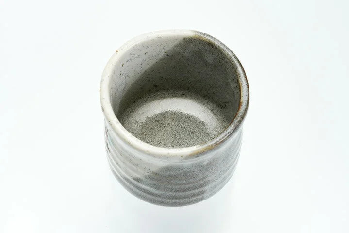 KUTANI WARE YUNOMI TWO SPARROWS PERCHED VERTICALLY /TOSHITO NAKAMURA