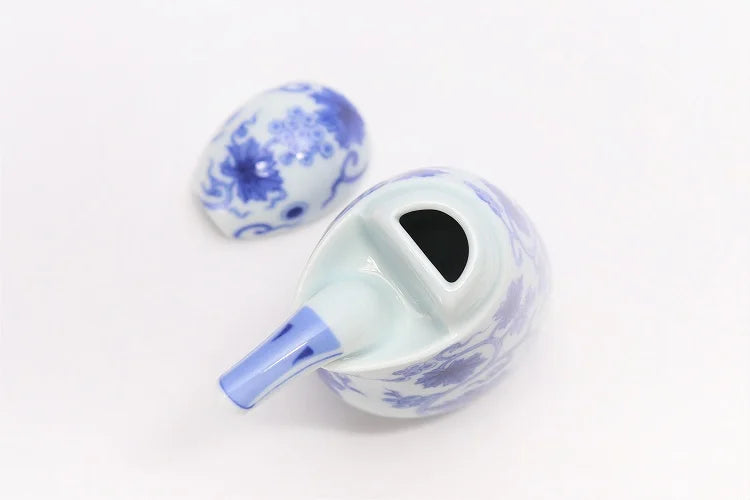 ARITA PORCELAIN SOY SAUCE DISPENSER – SOMETSUKE ARABESQUE, KINGFISHER SHAPE | KOURAKU KILN