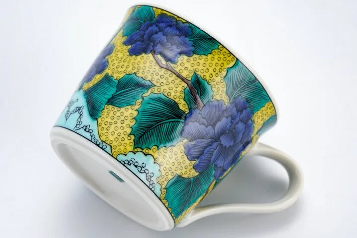 KUTANI JAPANESE MUG CUP PEONY ON EARTHEN SLOPE /SEIKOU KLIN