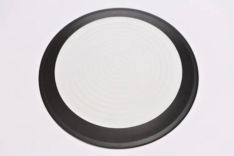 ARITA WARE BLACK CLAY 23 CM ROUND PLATE WITH FLOWING WATER PATTERN