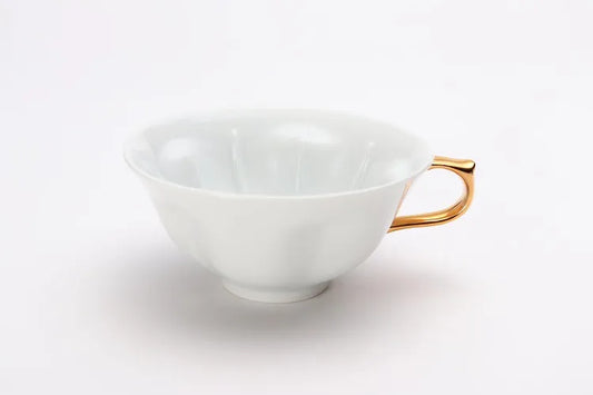 ARITA WARE JAPANESE WHITE PORCELAIN SAKURA TEACUP WITH GOLD LEAF AND RAISED FOOT/ TASEI KILN