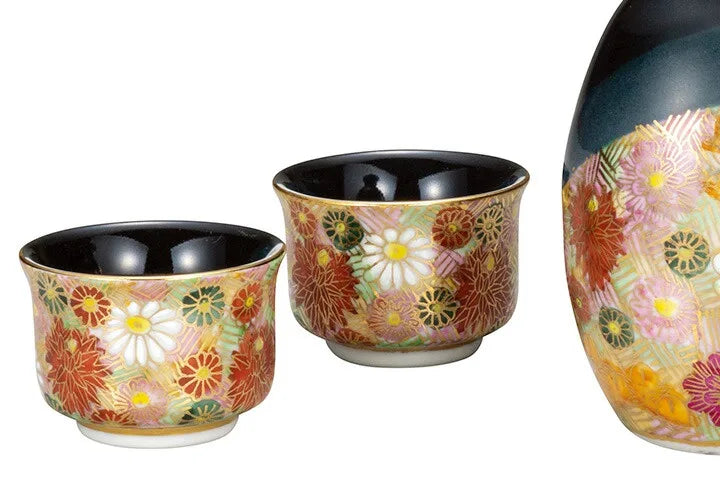 KUTANI WARE EVENING SAKE SET HANAZUME DESIGN