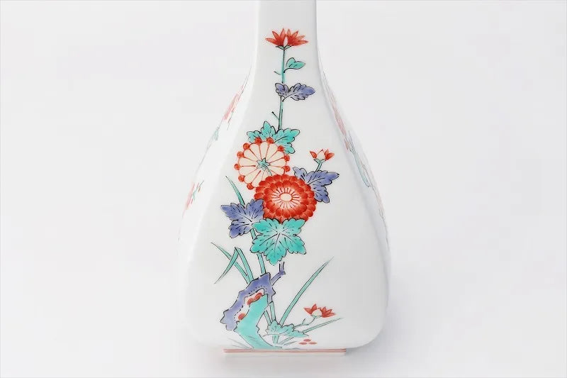 KAKIEMON KILN ARITA PORCELAIN SQUARE IKEBANA VASE – CHRYSANTHEMUM, PLUM BLOSSOM AND BIRD MOTIF