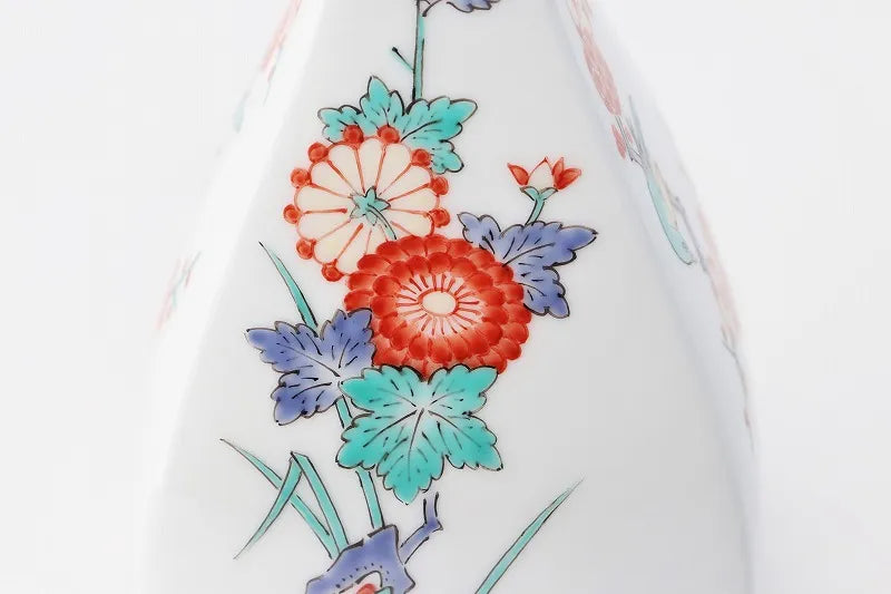 KAKIEMON KILN ARITA PORCELAIN SQUARE IKEBANA VASE – CHRYSANTHEMUM, PLUM BLOSSOM AND BIRD MOTIF