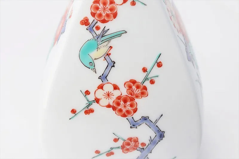 KAKIEMON KILN ARITA PORCELAIN SQUARE IKEBANA VASE – CHRYSANTHEMUM, PLUM BLOSSOM AND BIRD MOTIF