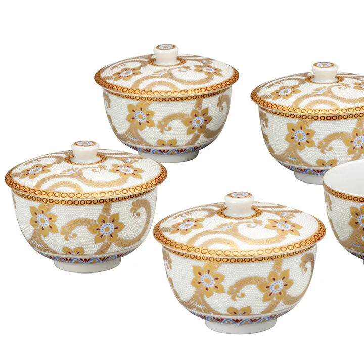 JAPAN KUTANI FUTA-TSUKI KUMIDASHIWAN SHIROCHIBU GOLD ARABESQUE