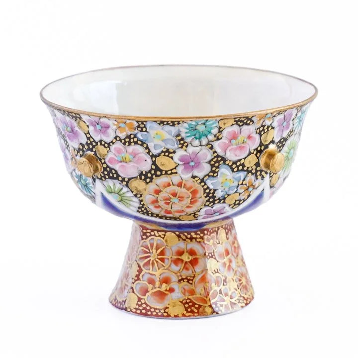 JAPANESE KUTANI SAKE CUP – HANA-TSUME FLORAL GOLD DECORATION BY ARTIST TAKAFUMI TAKA