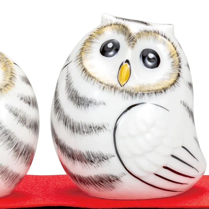 KUTANI WARE PAIR OF OWL FIGURINE WHITE