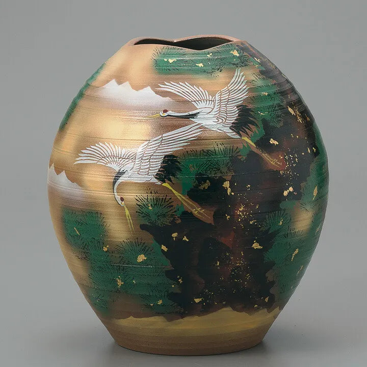 JAPANESE KUTANI WARE VASE – PINE AND CRANE DESIGN
