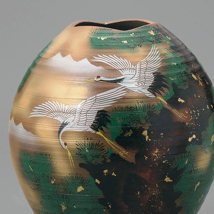 JAPANESE KUTANI WARE VASE – PINE AND CRANE DESIGN
