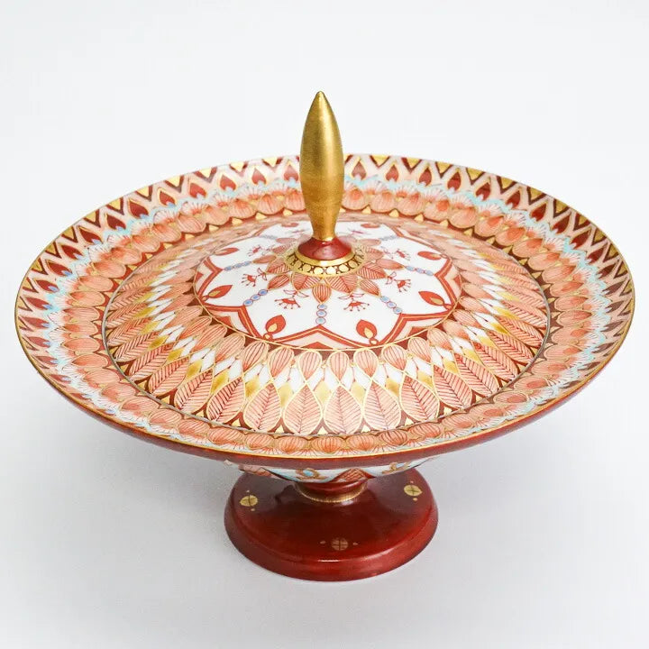 KUTANI PORCELAIN PEDESTAL PLATE – AKA-E KINRAN HANA-KOMON BY TAKAFUMI TAKA, TRADITIONAL JAPANESE TABLEWARE