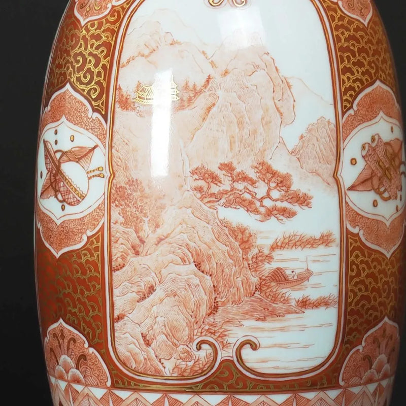 KUTANI WARE JAPANESE FLOWER VASE – “MITSUMADORI” PANEL DESIGN BY BUZAN FUKUSHIMA