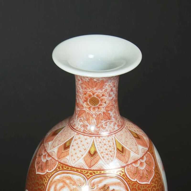 KUTANI WARE JAPANESE FLOWER VASE – “MITSUMADORI” PANEL DESIGN BY BUZAN FUKUSHIMA