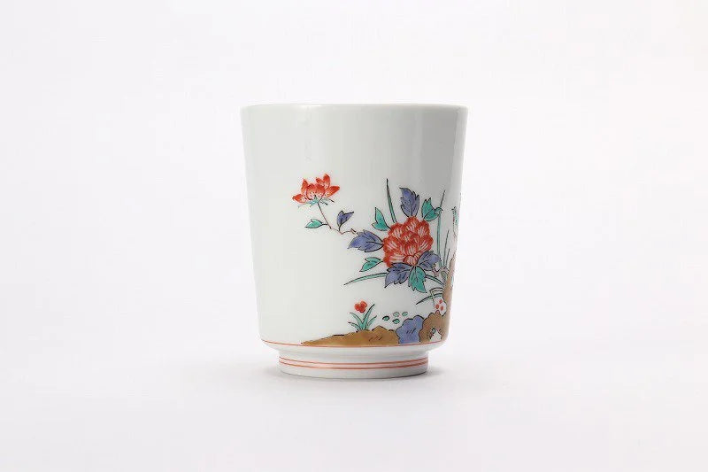 JAPANESE YUNOMI TEA CUP BOTAN CHOMON GUMI / ARITA WARE BY KAKIEMON
