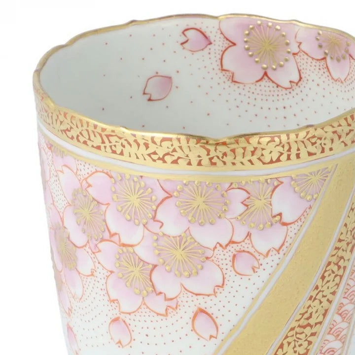 KUTANI PORCELAIN MUG CUP - KINRANDE SAKURA MON MOTIF, JAPANESE CERAMIC ART