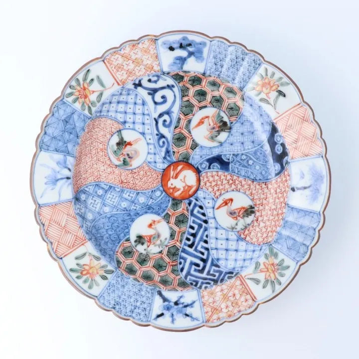 KUTANI WARE FLAT MUKOZUKE PLATE – IROE MARUMON SHONZUI STYLE BY CHOZA YAMAMOTO | JAPANESE HAND-PAINTED SERVING DISH | WOODEN BOX INCLUDED