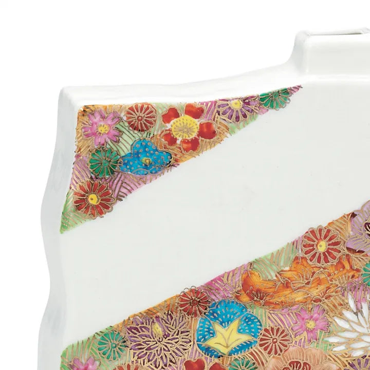 KUTANI SINGLE-FLOWER VASE – HAND-PAINTED GOLD HANA-ZUME FLORAL DESIGN (GIFT BOX)