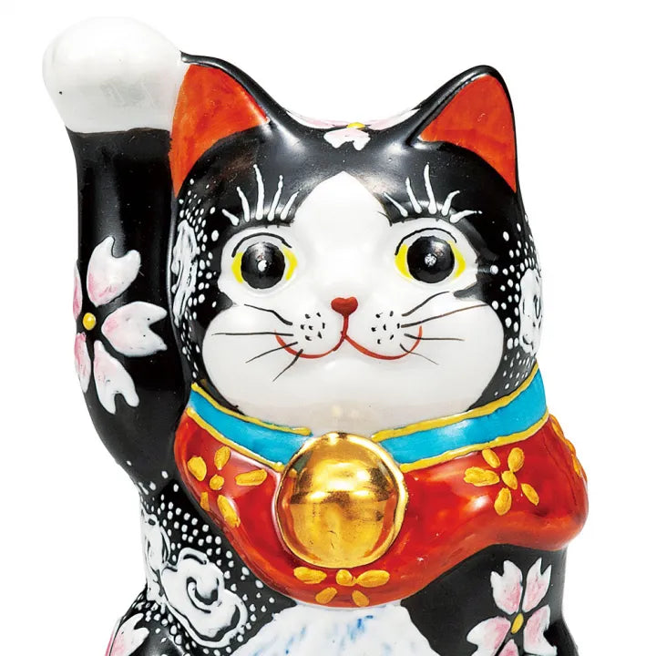 KUTANI WARE LUCKY CAT ‘SHIRO-FUJI’ – HAND-PAINTED MANEKI NEKO (WHITE MT. FUJI DESIGN