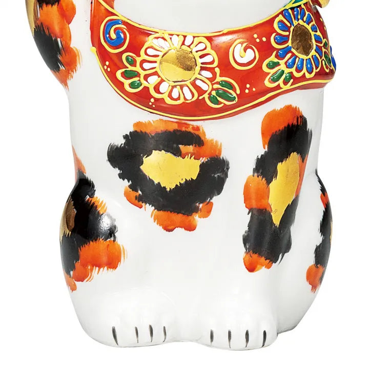 KUTANI WARE LUCKY CAT ‘KIN-MIKE’ – HAND-PAINTED MANEKI NEKO (GOLDEN CALICO)