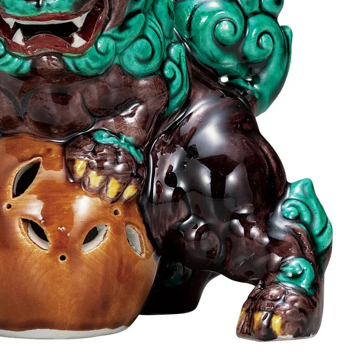 JAPANESE KUTANI PORCELAIN STANDING GUARDIAN LION FIGURINE – COCHI GLAZE FINISH