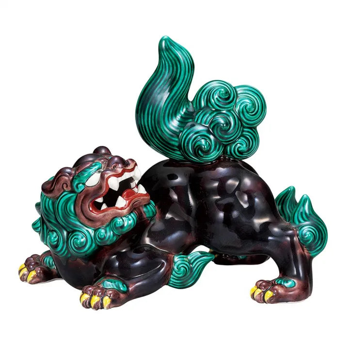 JAPANESE KUTANI PORCELAIN MOON-GAZING GUARDIAN LION – COCHI-STYLE GLAZE