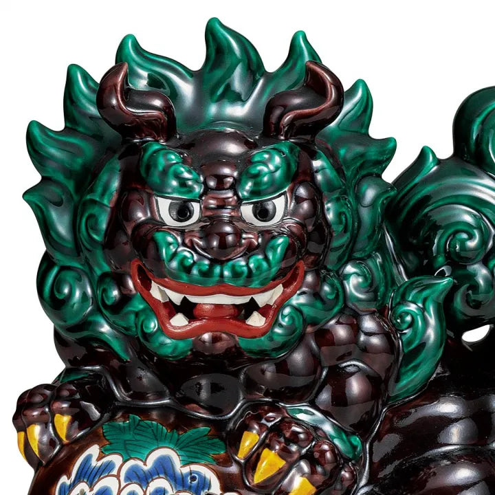 JAPANESE KUTANI PORCELAIN STANDING GUARDIAN LION – COCHI-STYLE GLAZE