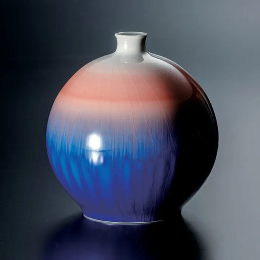 KUTANI WARE YUSAI GLAZED ART VASE “SHŌJŌ” BY TOKUDA YASOKICHI III | SIGNED | WITH PAULOWNIA WOOD BOX (WITH RIBBON THREADING)