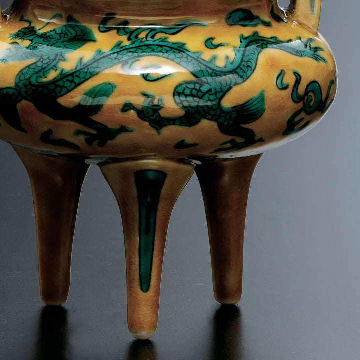 KUTANI WARE INCENSE BURNER “DRAGON IN YELLOW GLAZE” HANDCRAFTED BY TAMEKICHI MITSUI | PAULOWNIA BOX INCLUDED