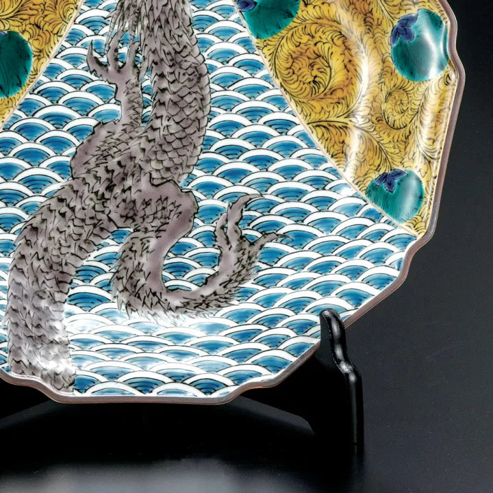 JAPAN KUTANI DECORATIVE PLATE - AUSPICIOUS RISING DRAGON (WITH PLATE STAND)/ MASATO YASHIKI