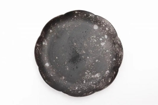 ARITA WARE BLACK COSMOS LARGE SCALLOPED PLATE / RISO KILN