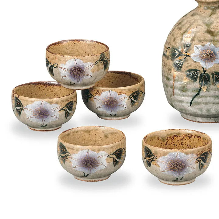 KUTANI WARE SAKE SET WITH CLEMATIS FLOWER DESIGN