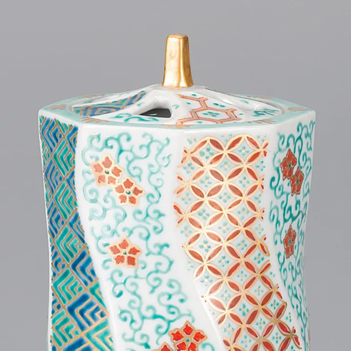 KUTANI WARE TWISTED INCENSE BURNER – NINSEI-STYLE“WARITORI KARAKUSA KOMON” IN WOODEN BOX