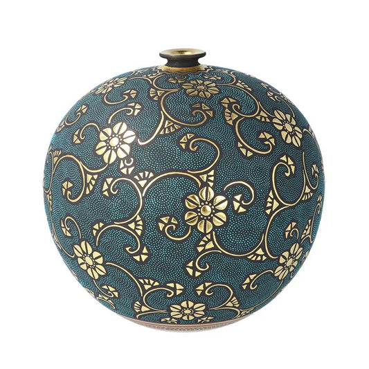 KUTANI WARE VASE MORIKIN KARAKUSA (GOLD ARABESQUE) WITH AOTSUBU BLUE DOTS BY KINGYOKU NAKADA