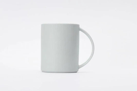ARITA WARE WHITE PORCELAIN FINE RIBBED MUG / RISO KILN