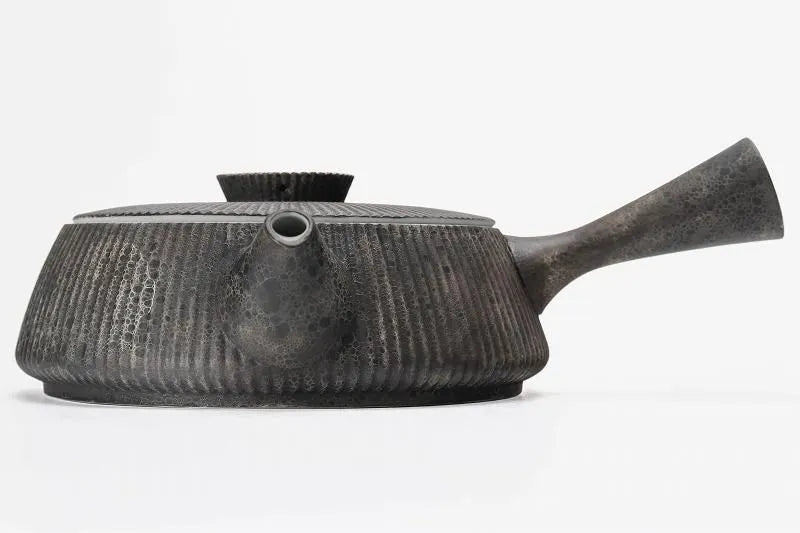 ARITA WARE “MOON SURFACE” SHINOGI FLAT TEAPOT / RISO KILN