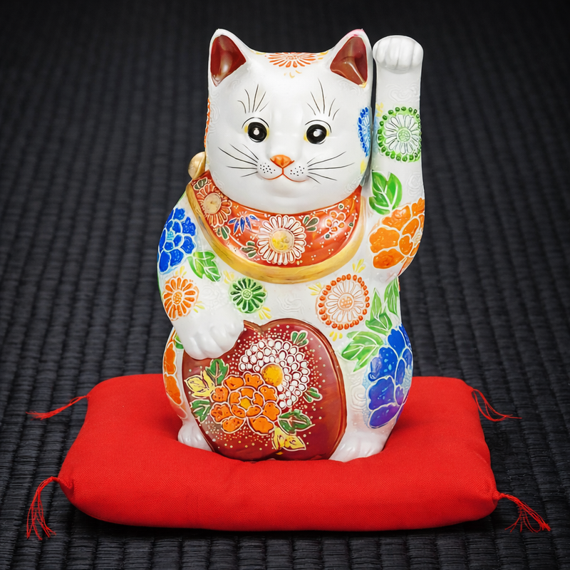 KUTANI JAPANESE LUCKY CAT (MANEKI NEKO) HOLDING A KOBAN COIN WITH "WHITE DECORATION