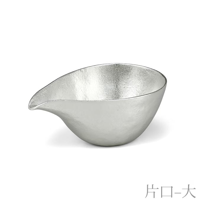 NOUSAKU JAPANESE KATAKUCHI (LARGE) & GUINOMI TIN AND GOLD LEAF SET (PAULOWNIA BOX WITH CORD FASTENING