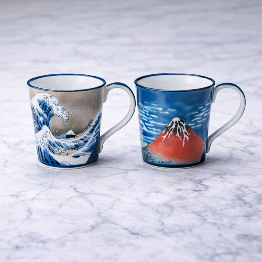 JAPANESE KUTANI PORCELAIN MUG PAIR – HOKUSAI DESIGN