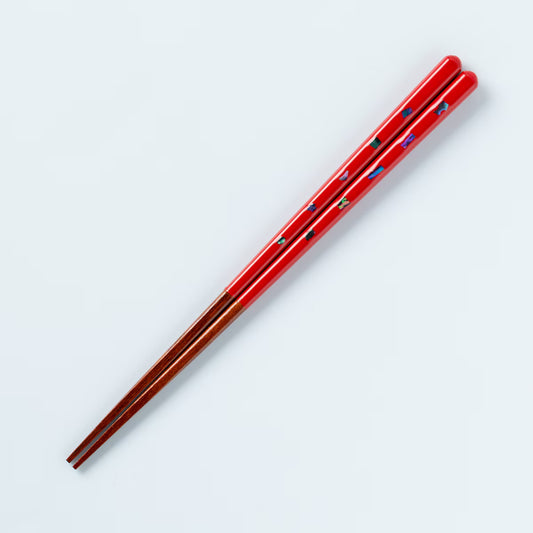 WAKASA LACQUER CHOPSTICKS PAIR “UMI NO OTO” WITH SHELL BOOKMARK & RAKUGAN SHELL CHOPSTICK REST SET