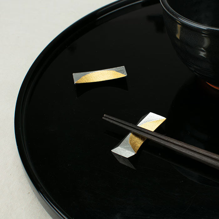 NOUSAKU MOON CHOPSTICK RESTS – GOLD LEAF SET OF 5