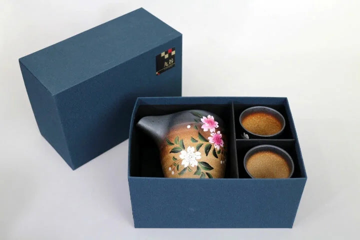 KUTANI WARE COLD SAKE SET (HANA KASUMI)/ BIZAN KILN