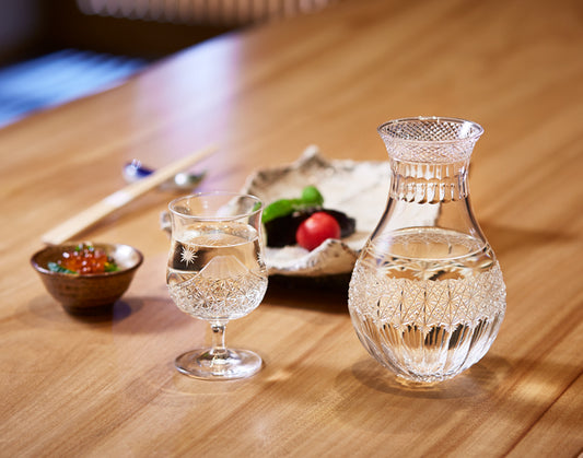SAKE GLASS, EDO KIRIKO “SNOW”