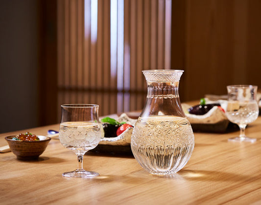 SAKE GLASS, EDO KIRIKO “FLOWER”