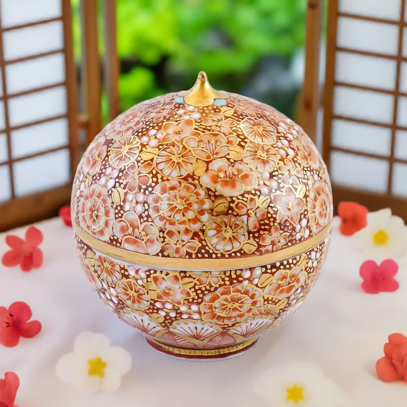 KUTANI WARE GYOKUKO (AKIE KINRAN HANAZUME MON) /TOSHIFUMI TAKA